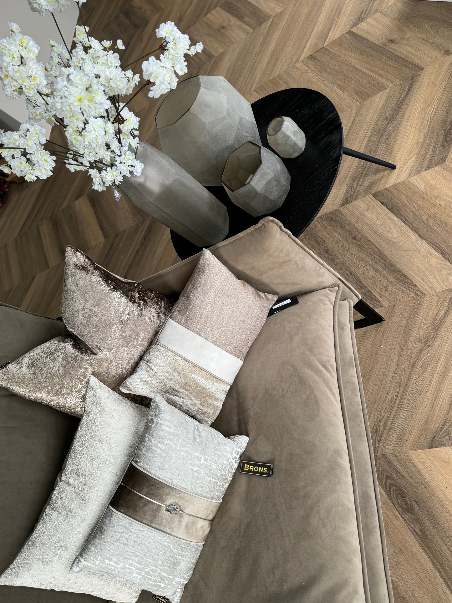 Bungil Bombyxx by Daro Home & Interior