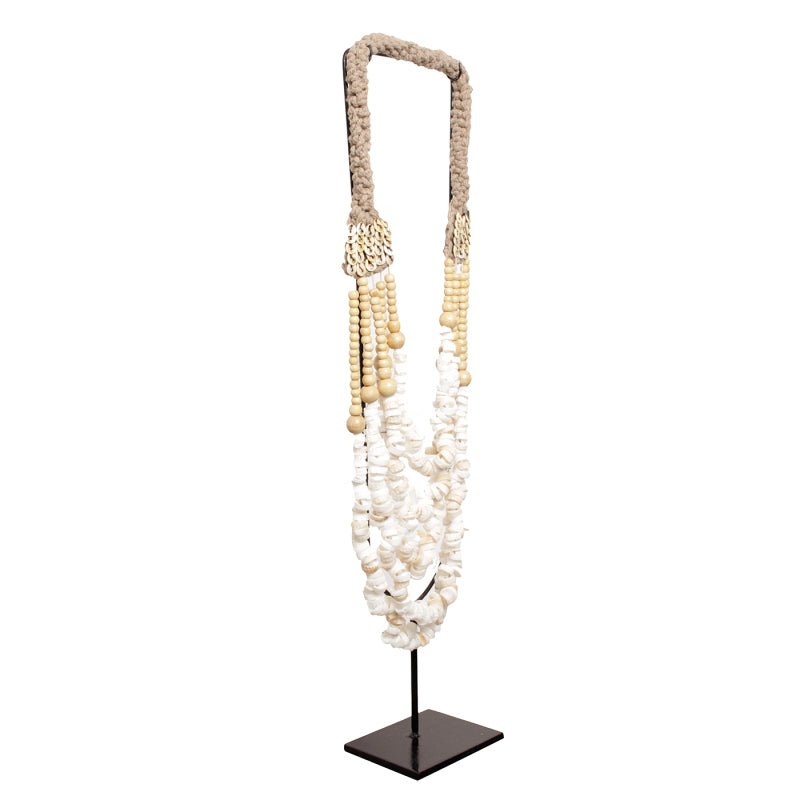 J38 shell neckless