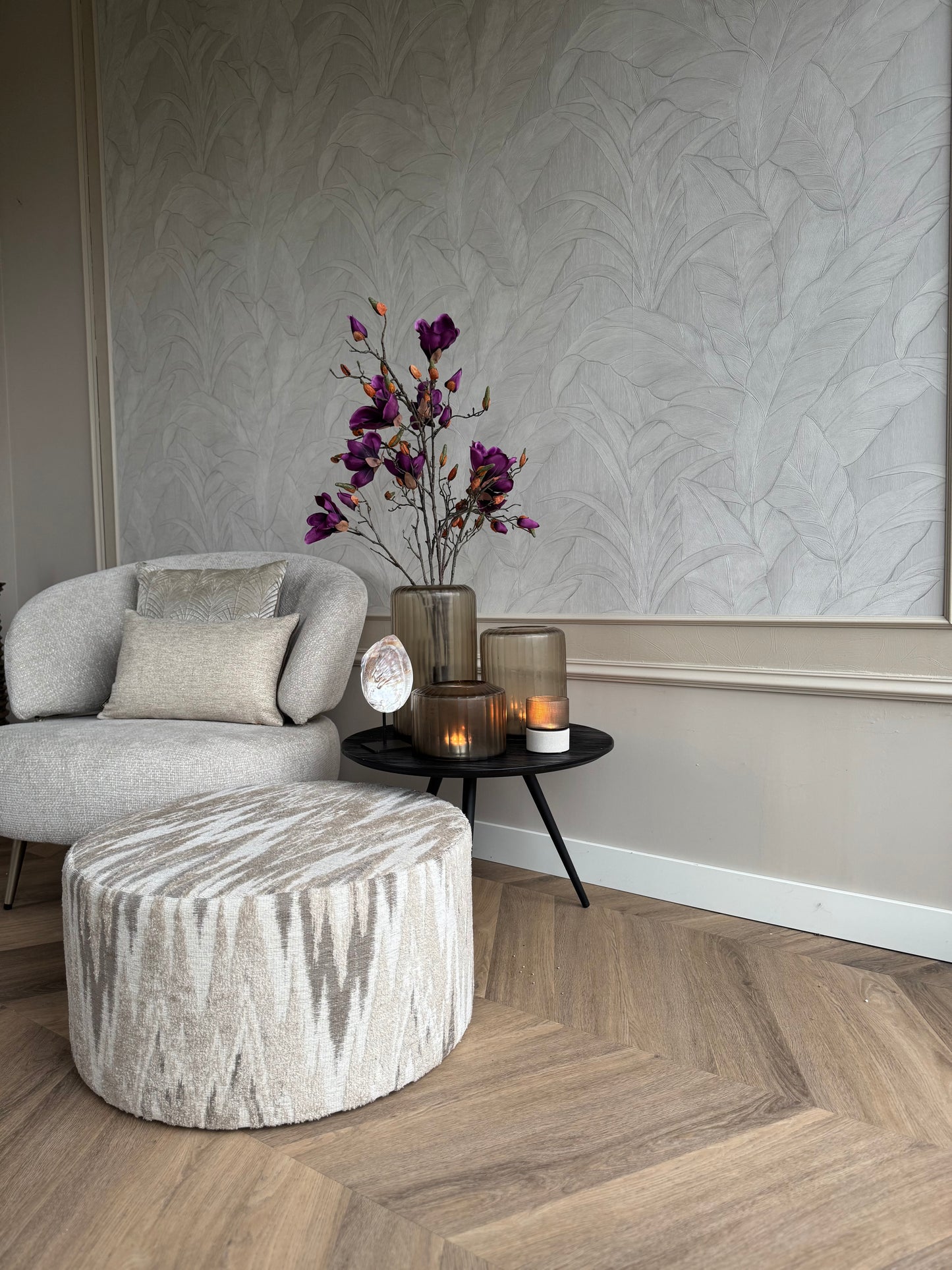 Bombyxx Basalt by Daro Interior