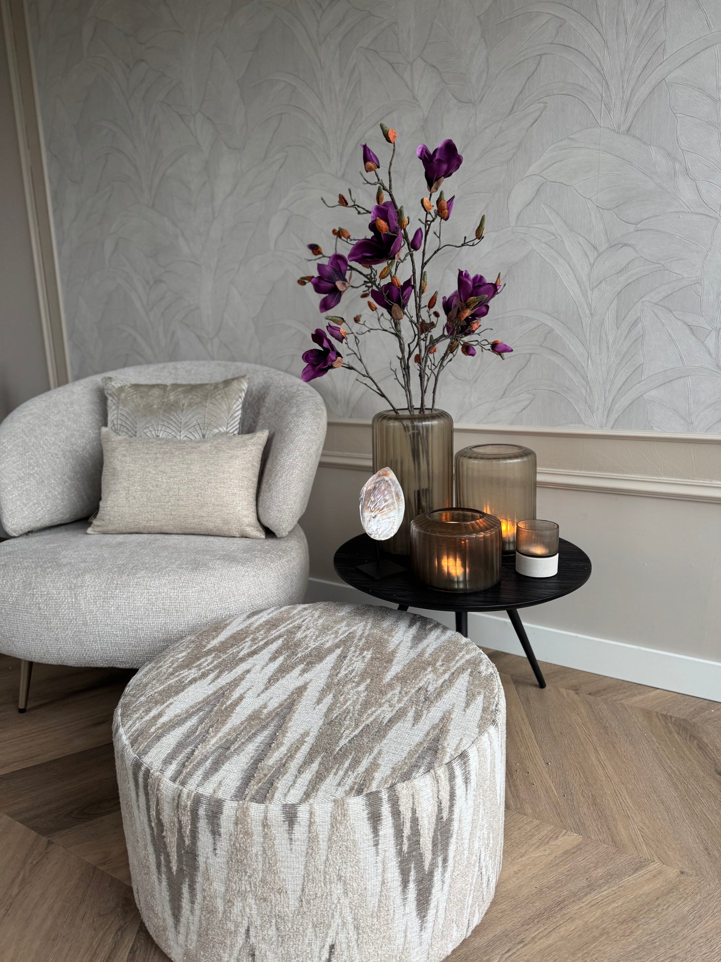 Bombyxx Basalt by Daro Interior